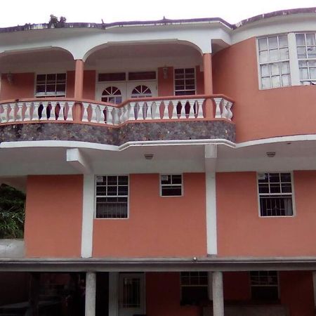 Home Style Apartment J Roseau Exterior foto